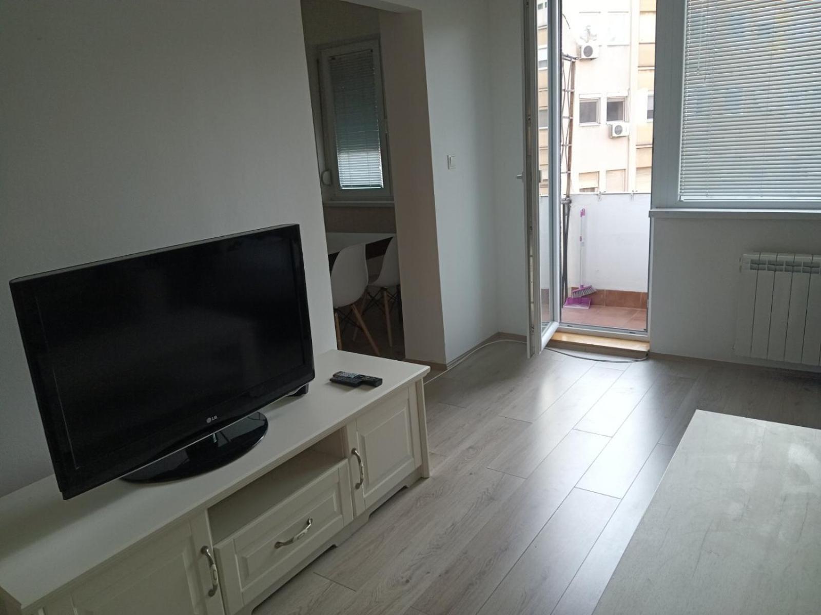Premium Square Apartment سكوبجي المظهر الخارجي الصورة