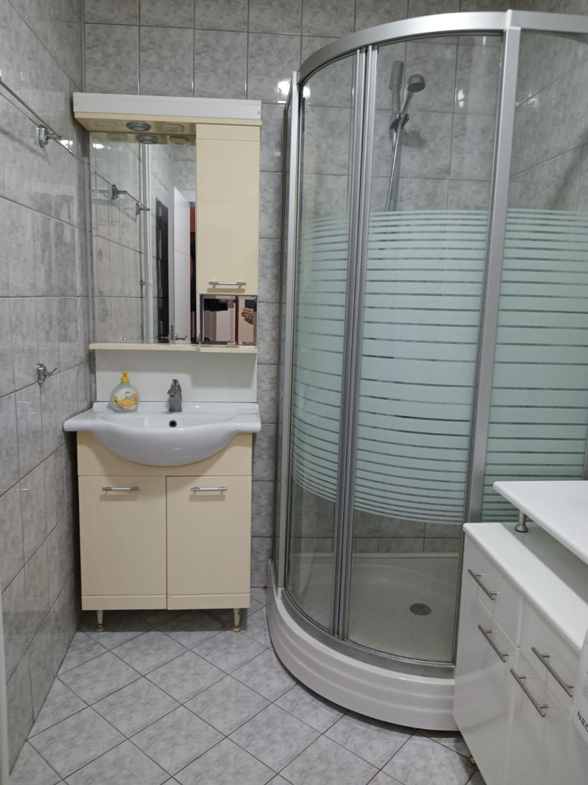 Premium Square Apartment سكوبجي المظهر الخارجي الصورة