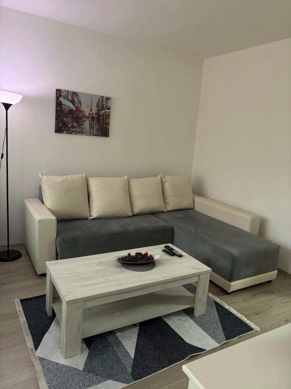 Premium Square Apartment سكوبجي المظهر الخارجي الصورة